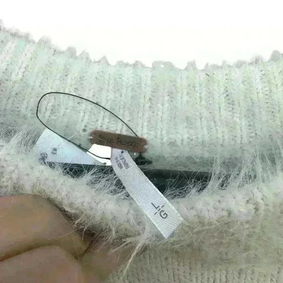 FREE PEOPLE Luna Pullover Cream/Ivory/Off White NWOT L Oversized Fuzzy Sweater - Picture 6 of 8